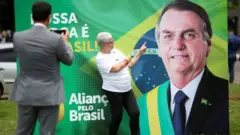 Cartaz com partidolimite de saque sportingbetBolsonaro