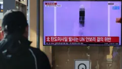 합동참모본부는 19일 북한이 오전 10시17분 함경남도 신포 일대에서 동해상으로 SLBM 추정 단거리 탄도미사일을 1발 발사했다고 밝혔다