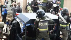 Ndị uweojii na-agba mbọ ibelata mwakpo na-arị ibe ya elu n'Imo steeti