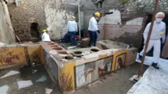 کشف یک رستوران فست فود بازمانده از روم باستان