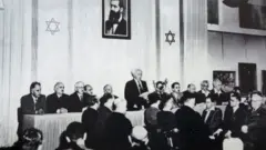 ديفيد بن غوريون يعلن "قيام دولة إسرائيل"رسميا