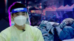 身穿防護服的安老院院長與醫院外躺在室外病牀上的老人