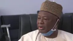 Alhaji Shehu El-Yakub ya ce koma makaranta ne domin ci gaba da karatu ba don ya nemi aiki ba.