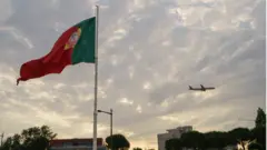 Imagem de avião em Portugal