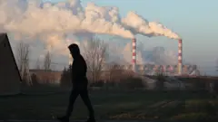 جنجال بر سر سوخت مازوت و نقش آن در آلودگی هوا در ایران