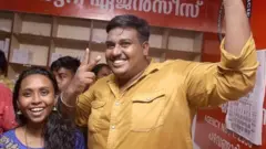 પત્ની સાથે અનુપ