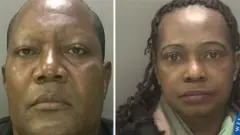 Pasitọ Oluronbi ati iyawo rẹ