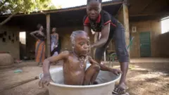 Onye nyemaaka