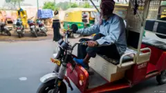 ई रिक्शा