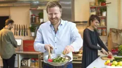 টিমোর ফ্ল্যাটের লাউঞ্জেই চালু হয়েছিল গৌস্তো