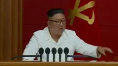 김정은 북한 국무위원장이 지난해 8월 19일 노동당 중앙위원회 제7기 제6차 전원회의를 열고 2021년 1월 8차 당대회를 개최하기로 결정했다