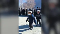 स्कूली बच्चे