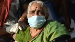 મહિલા