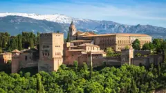 L'Alhambra possédait l'un des réseaux hydrauliques les plus sophistiqués au monde, capable de faire remonter l'eau du fleuve à près d'un kilomètre de profondeur