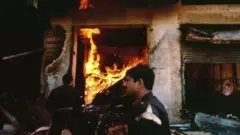 धार्मिक दंगों के इतिहास वाले भारत में दंगों के बीच मानवता की मिसालें भी देखने को मिली हैं.