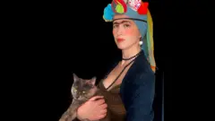 Воспроизведение автопортрета Фриды Кало.