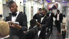 E ji m ịkpụisi a were zụọ onwe m n'akwụkwọ