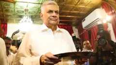 ரணில் விக்ரமசிங்க