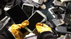 هواتف محمولة