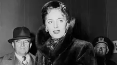 Christine Jorgensen, cuando ya era famosa por ser mujer.