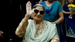 फ़र्रुख़ जाफ़र