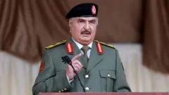خليفة حفتر