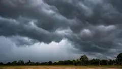 ગુજરાત હવામાન આગાહી, વરસાદ, દીપક ચુડાસમા, બીબીસી વૅધર, બીબીસી હવામાન, ચોમાસું બીબીસી સમાચાર, બીબીસી ન્યૂઝ ગુજરાતી