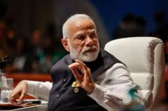नरेंद्र मोदी