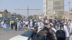 تظاهرات بعد از نماز جمعه اهل سنت در آستانه دومین سالگرد «جمعه خونین زاهدان»