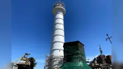 धरहराको भग्नावशेष र नयाँ संरचना