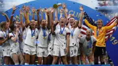 Nke a bụ ya ugboro anọ ha na-eturu ugo na ya bụ asọmpi kemgbe amalitere ya n'afọ 1991.