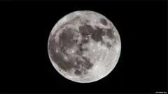 चांद की सतह