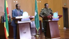 Ambaasaaddar Reeduwaan Huseen fi Jeneraal Baacaa Dabalee