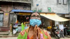 कोलकाता में एक महिला