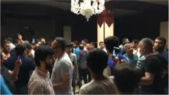 Milli Məclis, nümayişçilər Milli Məclisdə