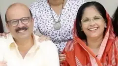 सी शुकूर और डॉक्टर शीना अपनी बेटियों के साथ