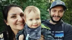 "بيترو تعلم المشي في ملجأ ضد القنابل"