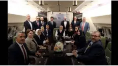 آقای اردوغان در بسیاری از سفرهای خارجی خود میزبان خبرنگاران طرفدار دولت است
