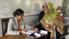 সকাল সাড়ে সাতটায় ভোটগ্রহণ শুরু হয়েছে