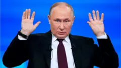Президент Путин дунёда антисемитизм кучайиши сабаби, адолатсизликда, Фаластин муаммосининг адолатли ҳал этилмаганида, деб айтди.