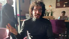 Razgovarali smo uz kafu. Ne puši, osim kubanskih cigara