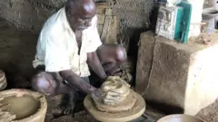 மண்பாண்ட கலைஞர்கள்