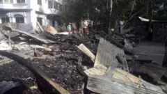 কুমিল্লার মুরাদনগরে হামলার শিকার একটি বাড়ি
