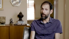 کورش والانژاد