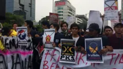 kpk, jokowi, unjuk rasa