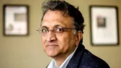 रामचंद्र गुहा