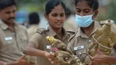 महिला पुलिसकर्मी