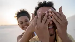 科學研究發現，我們對愛侶的看法往往很正面，評價比他們真實的一面要好很多。