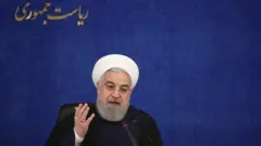 روحانی: واکسیناسیون عمومی کرونا بزودی آغاز می‌شود
