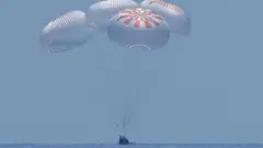 Spejs Iks sleće na Zemlju